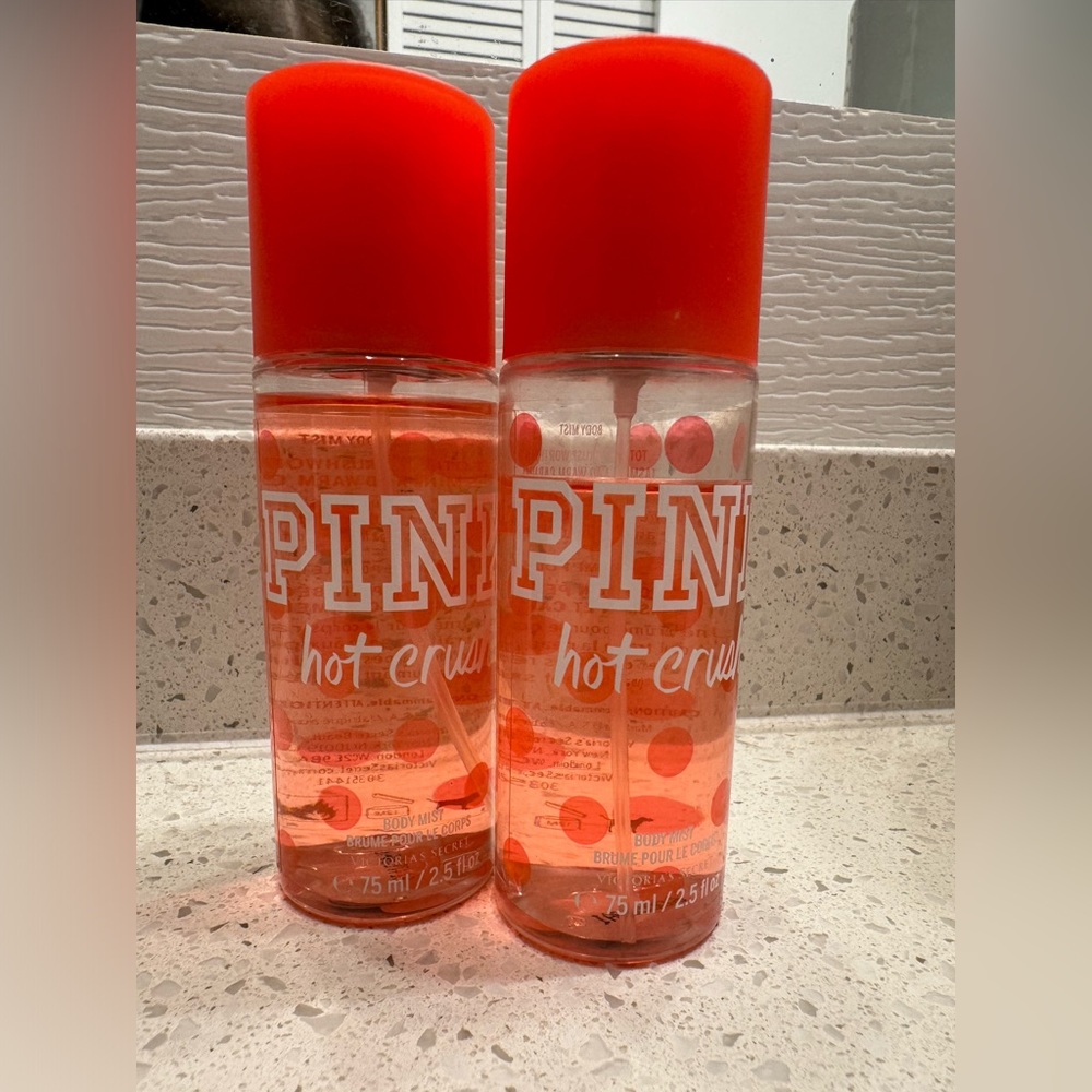 Victoria secret PINK hot crush body mist. 75ml/2.5 fl oz.